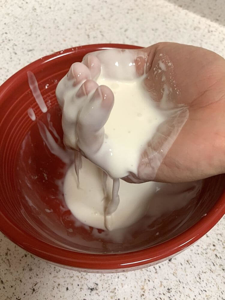 Experiment with oobleck STEM slime activity