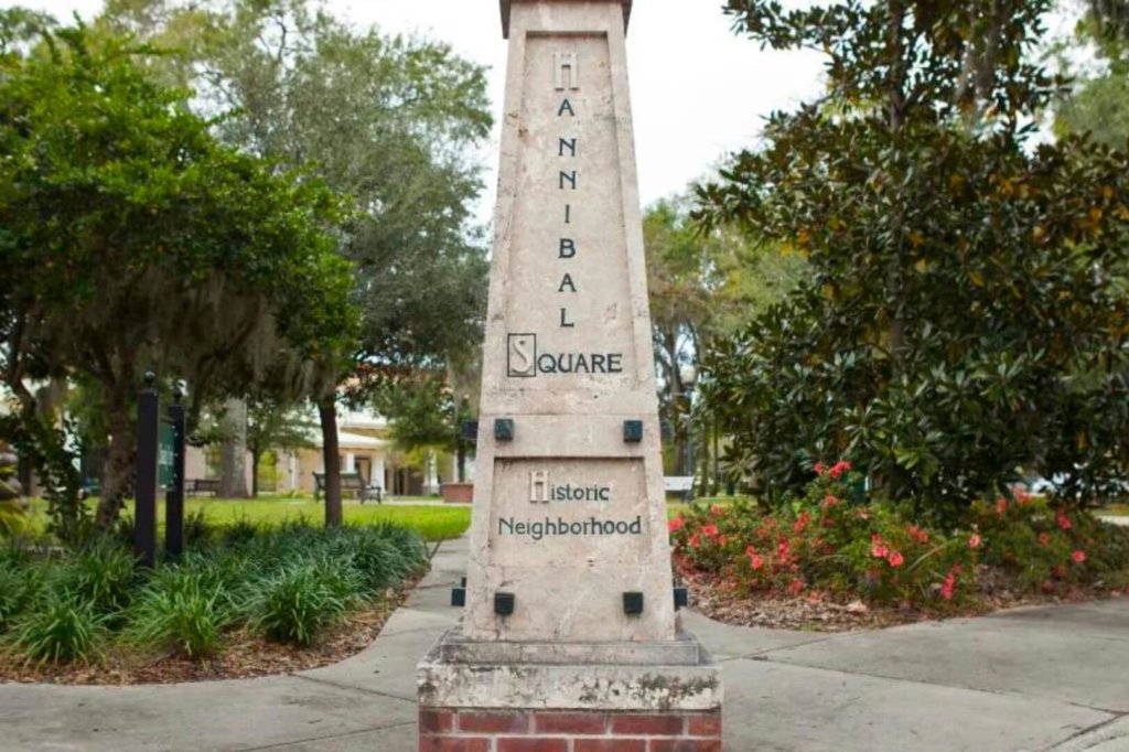 Hannibal Square in Winter Park